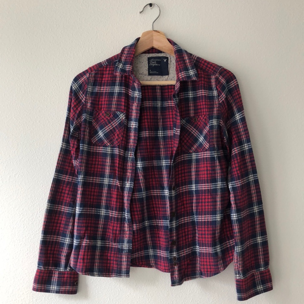 American Eagle Plaid Button Up Shirt
